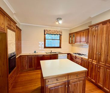 The perfect three bedroom home. - Photo 2