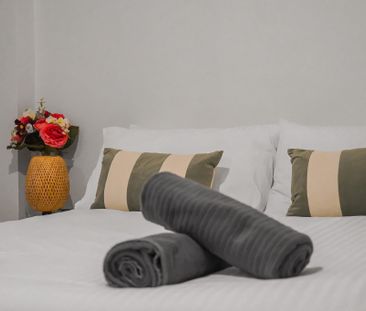 Chippendale - Photo 3