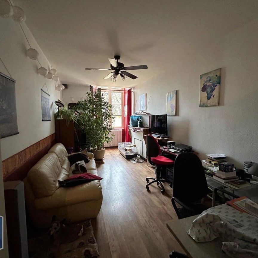 Appartement à louer 2 pièces 60.4m² - Photo 1