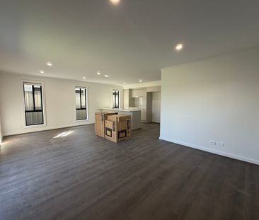 Brand New Build! - Photo 1