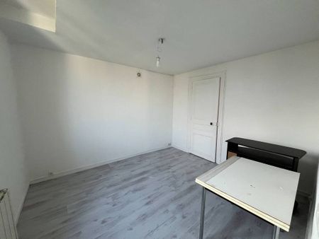 Location appartement Tullins 38210 25.57 m² - Photo 2