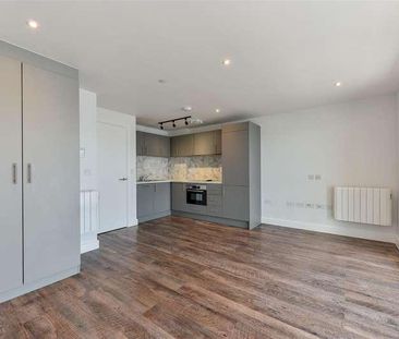 Brunel Hosue, The Hard, Portsmouth, PO1 - Photo 1