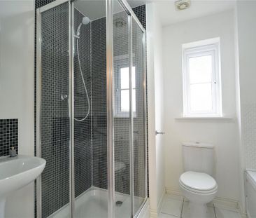 4 bedroom detached house to rent - Photo 6