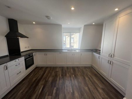 2 bedroom flat to rent - Photo 4