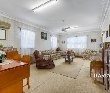 25 PRATT ST - Photo 2