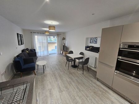 2 Bed Flat, Hoffmans Road, E17 - Photo 2