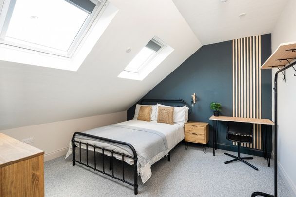Room in a Shared House, Gloucester Road, BS7 - Photo 1