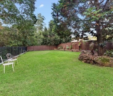 Fully Furnished Entertainers Home Ready To Move In - Photo 5