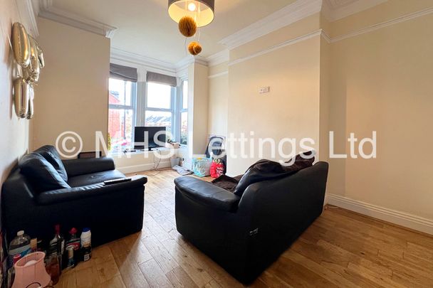 5 Bedroom Mid Terraced House for rent in Headingley Mount - Photo 1