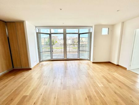 Appartement Neuilly Sur Seine 5 pièces Ile de la grande Jatte 220 m2 - Photo 4