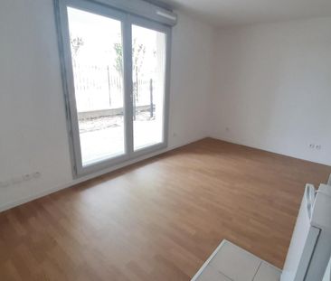 location Appartement T1 DE 27.1m² À LAGNY SUR MARNE - Photo 2