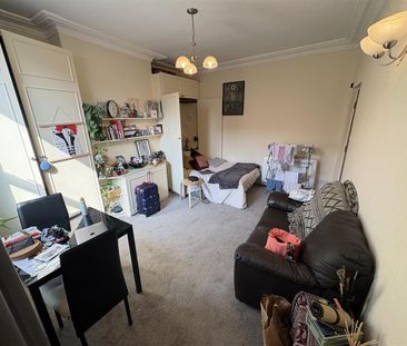 Park Mount, Leeds, LS5 3HE - Photo 1