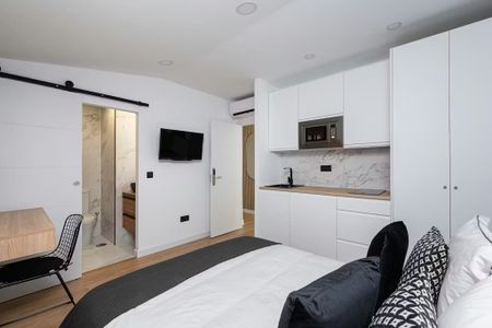 Calle del Arenal, Madrid, Community of Madrid 28013 - Photo 5