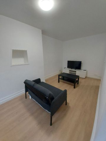 Location Appartement 2 pièces 44m² - Photo 3