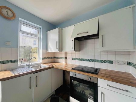 1 bedroom flat to rent - Photo 4