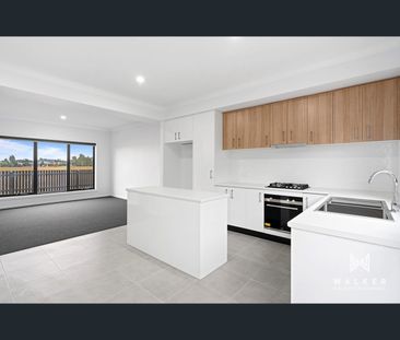 28 Kimzy Circuit, Werribee, Vic 3030 - Photo 4