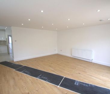 Burleigh Gardens, Ashford, Middlesex,TW15 - Photo 3