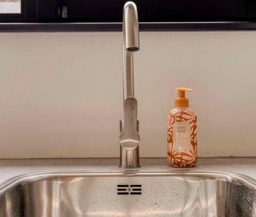 Dorpsstraat, Wilnis, Nederland - Photo 5