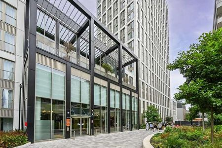 Westfield Avenue, Stratford, E20 - Photo 2