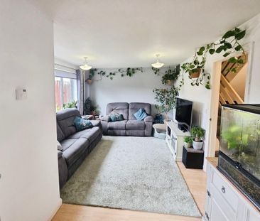 3 bedroom detached house to rent - Photo 3