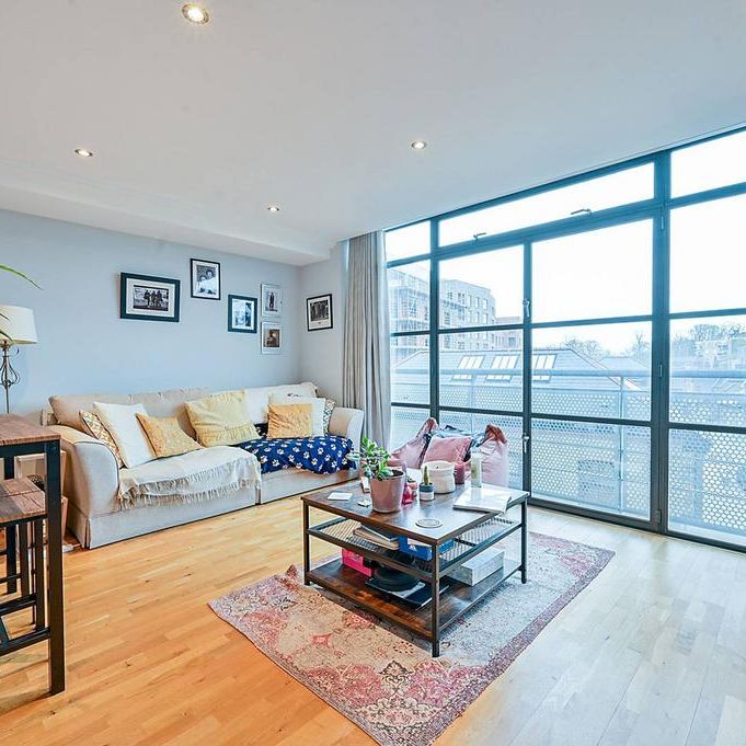 1 bedroom flat to rent - Photo 1