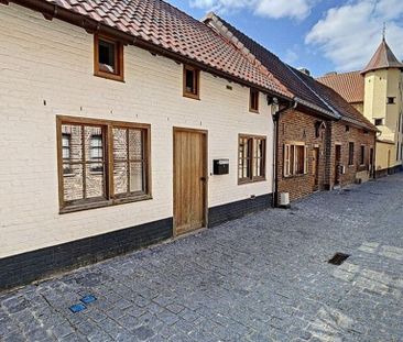 Eengezinswoning te huur in Sint-Truiden voor € 930 met 1 slaapkamer - Photo 1