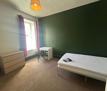 Hill Park Crescent, Apt 2, Plymouth - Photo 1