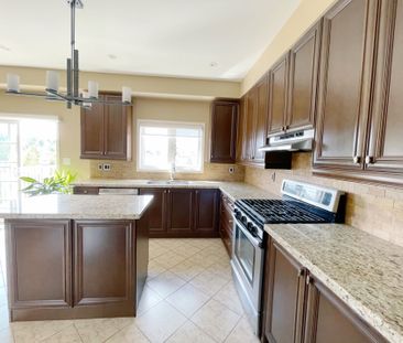 For Lease - 86 Chapman Court, Aurora, Ontario - Photo 6