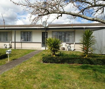 Tidy 2-bed in Fenton Park - Photo 1