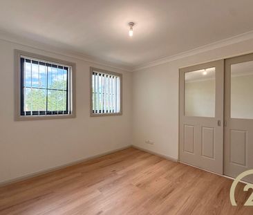 Newly Renovated 3 Bedroom Duplex! - Photo 2