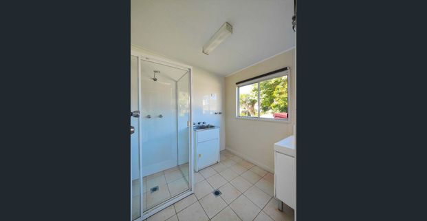 3Bed house with prime location at a quiet street. - Photo 1