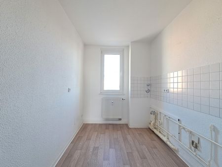 Helle 2-Zimmer-Wohnung mit Balkon und Weitblick - Photo 2