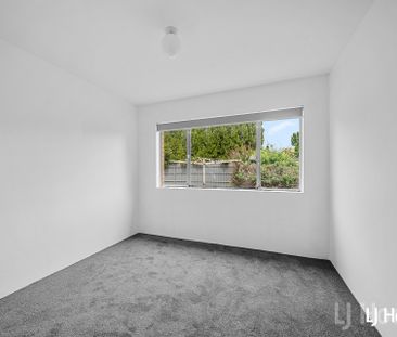 Spacious Two Bedroom Unit - Photo 1