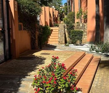 Dúplex de alquiler en Puerto de Estepona - Photo 4