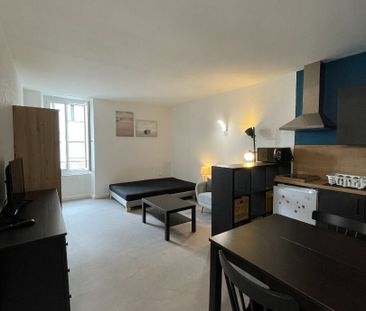 Location Appartement 1 pièce 28m² - Photo 4
