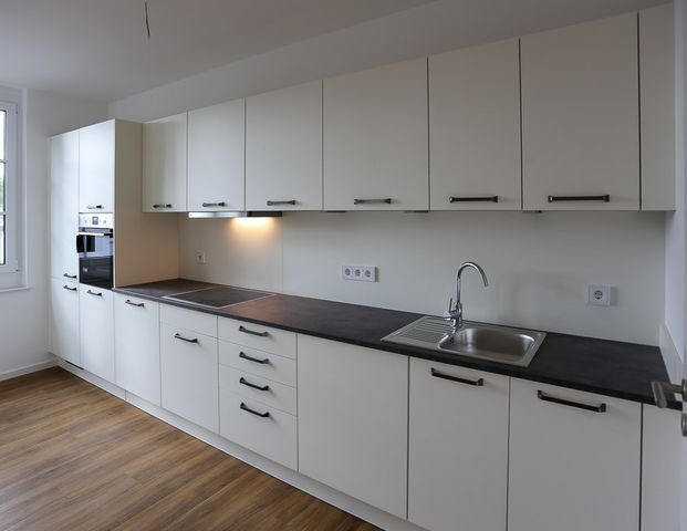 Moderne 2-Zimmer-Wohnung mit EBK, Balkon und tollem Bad im schönen Köpenick *Bezug ab 01.12.15* - Foto 1
