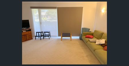 When Size Matters - Greenbah! - Photo 3