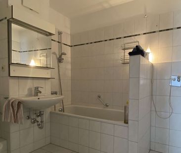 BONN - FAST DIREKT AM RHEIN! MODERNE MAISONETTE MIT 3 ZIMMERN IM ZE... - Foto 1