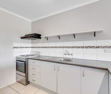 Tidy Unit in East Toowoomba! - Photo 4