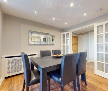 3 bedroom flat to rent - Photo 5