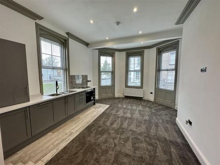 2 bedroom apartment to rent - Photo 3