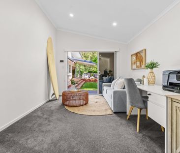 Architectural Coastal Sanctuary in Exclusive Koala Park - Furnished... - Photo 2