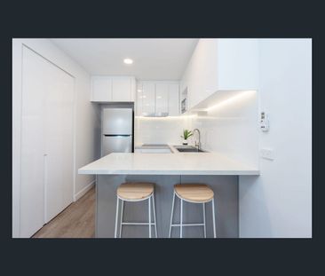 Two bedroom apartment within walking distance to the Broadwater - Photo 4