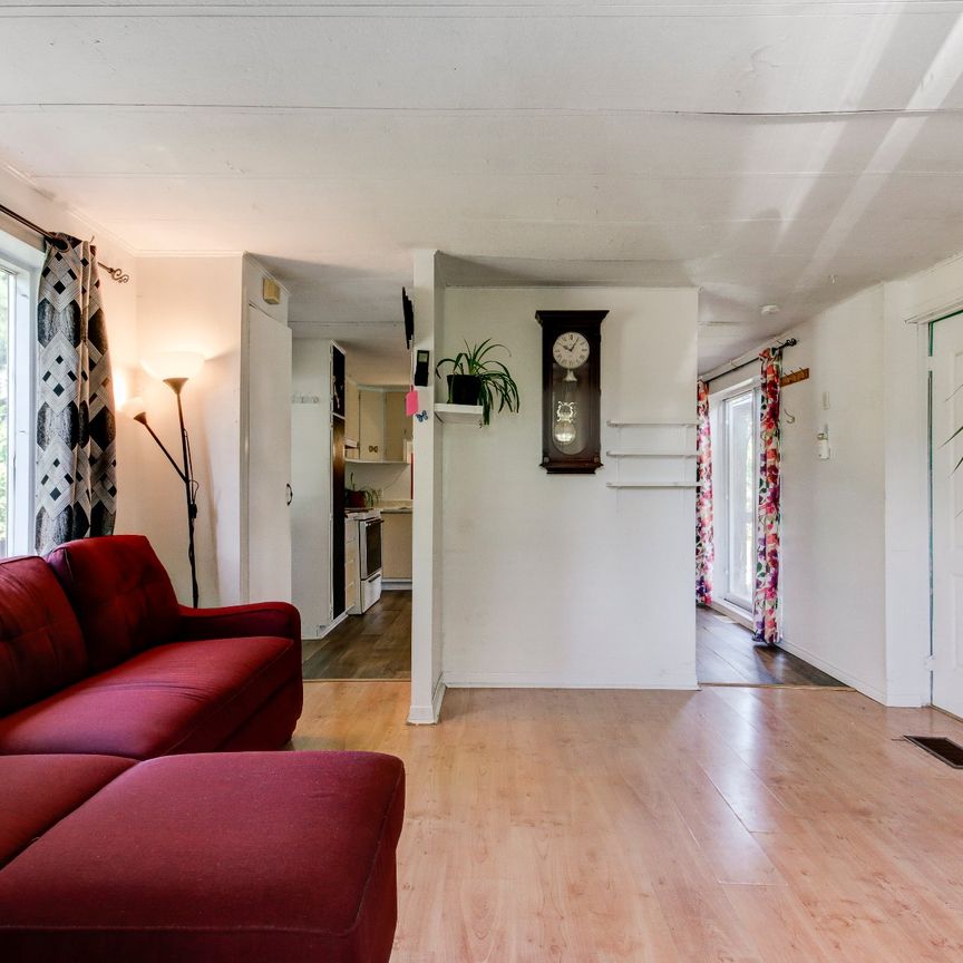 Maison de plain-pied à Saint-Jean-sur-Richelieu - Photo 1