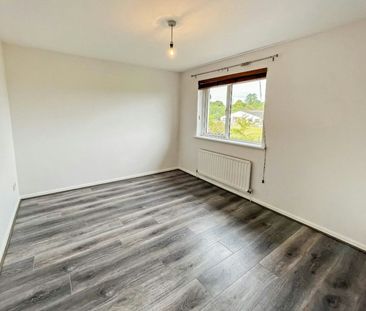 Semi-detached house to rent on - Photo 3