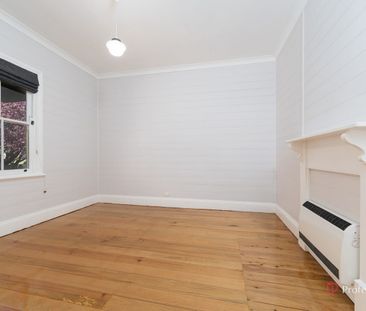 Comfort, Space & Location at 17 Wigan Avenue - Photo 4