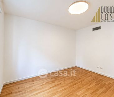 Trilocale in Affitto in Via Alcuino 7 a Milano - Foto 3