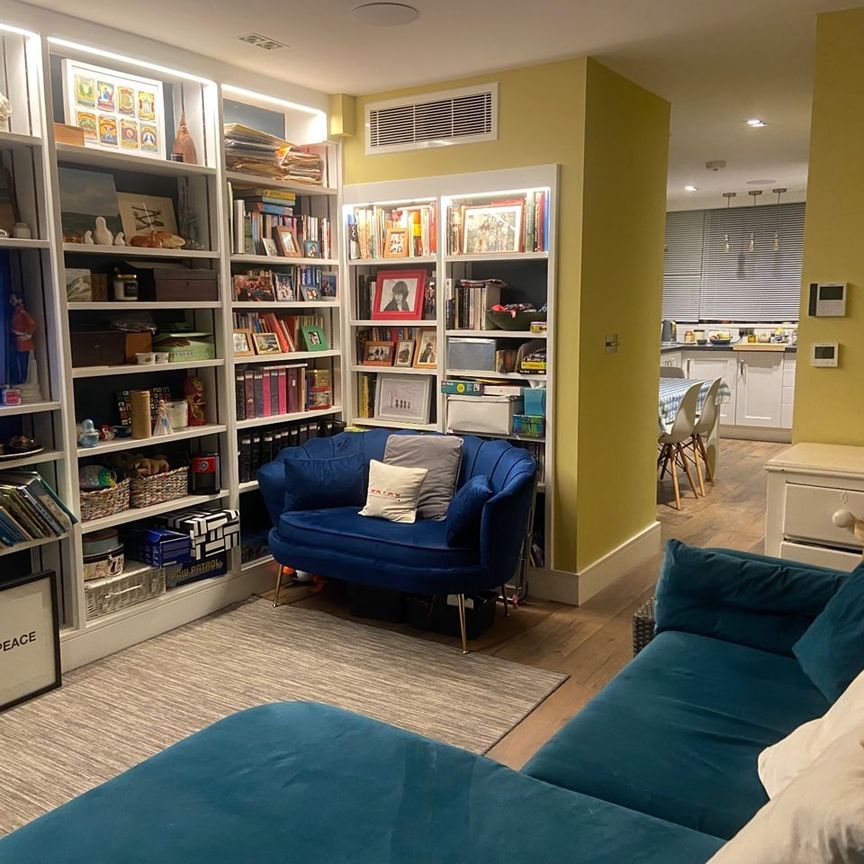 2 Bed Terraced House, Ramilles Close, SW2 - Photo 1