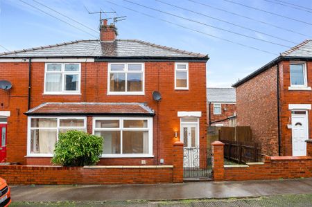 3 bed semi-detached house to rent in Clarence Street, Leyland, PR25 - Photo 5