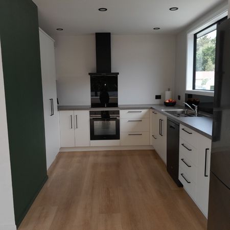 PREMIUM LIVING IN TEMUKA - Photo 5